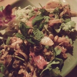 ยำหอยแครง รสจัดจ้าน