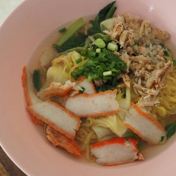 บะหมี่เกี๊ยวปูหมูแดง 40 บาท