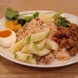 ข้าวคลุกน้ำพริกแม่มณี