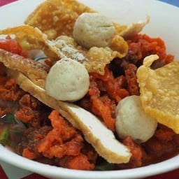 เย็นตาโฟป้อมทอง