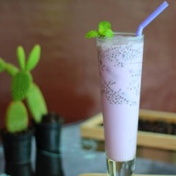 นมเผือกเมล็ดเชีย (55 บาท)