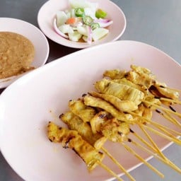 ก๋วยเตี๋ยวลูกชิ้นปลาเจ้แอน มาบตาพุด