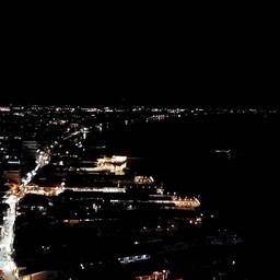 ..ชิมเค้กแกล้มวิวหัวหินยามค่ำ