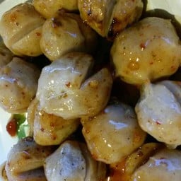 ลูกชิ้นหมูปิ้ง