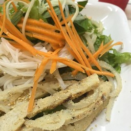 ยำขนมจีน