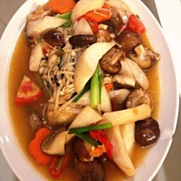 ผัดเห็ดรวม