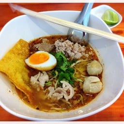 สถานีเตี๋ยวต้มยำ M Romklao