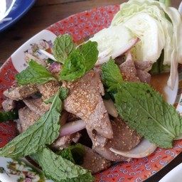 เจ๊เล็กส้มตำปูม้า ใกล้ร้านต้นหาด