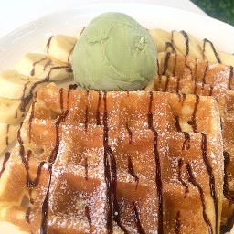 บานานาวาฟเฟิล