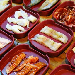 รายการเมนูต่างๆที่อยู่ในบุฟเฟ่ต์