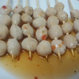 ลูกชิ้นคำโต