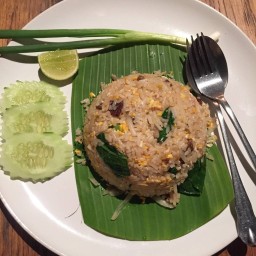 ข้าวผัดเนื้อเค็ม
