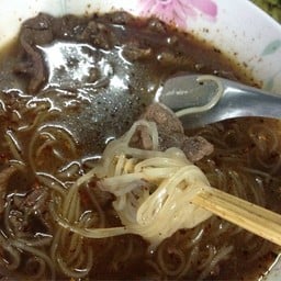 ก๋วยเตี๋ยวมีชัย สวนดอก