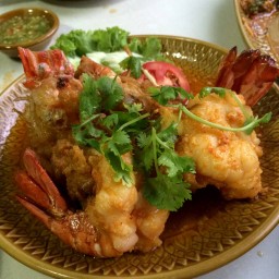 กุ้งทอดกระเทียม