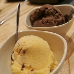 ไอศครีม(279 ทานได้คนละ1ลูกครับ)