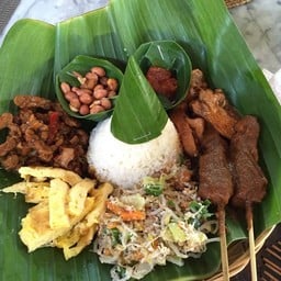 Itu-Itu Restaurant by Three Brothers