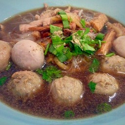 ก๋วยเตี๋ยวหมูตุ๋น เนื้อตุ๋น