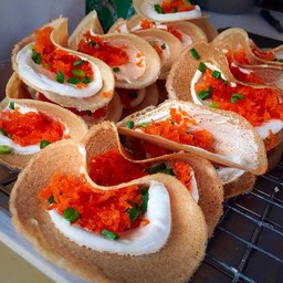 ข้าวเกรียบปากหม้อ ขนมเบื้อง ป้าหลอด สัตหีบ