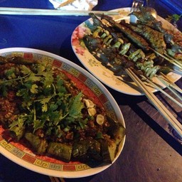 มะเขือย่างและเนื้อต่างๆ