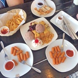 ร้านนั่งเล่น