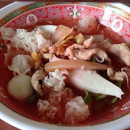 ก๋วยเตี๋ยวหมูน้ำตก•ต้มยำ•เย็นตาโฟ