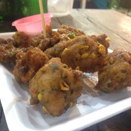 ทอดมัน ไนท์บาซ่าร์