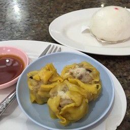 ลุงแดงก๋วยเตี๋ยว