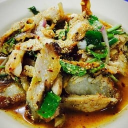 หมูน้ำตก