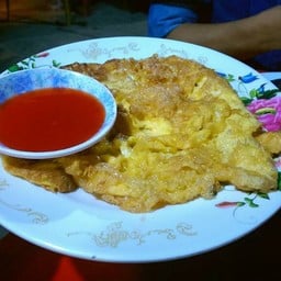 ต้มยำหัวปลาริมคลองบางซื่อ คลองบางซื่อสะพานควาย