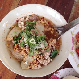 เตี๋ยวต้มยำตำลึง