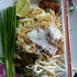 ผัดไทป้าเช้า ตลาดบางเอียน