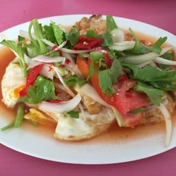 ก๋วยเตี๋ยวลิ้นห้อย