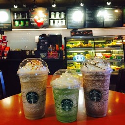 Starbucks มณเฑียรพลาซ่า