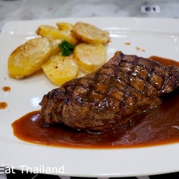 Striploin + Redwine Sauce + Potato Gratin รวม 618.50 บาท