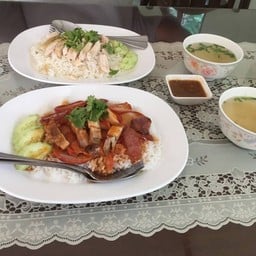 ข้าวมันไก่เจ๊จิ๋ม