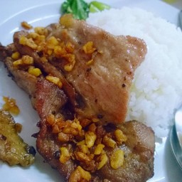 ข้าวหมูทอด