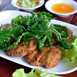บ้านเดือน