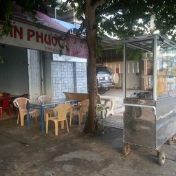 ตู้ Bahn Mi หน้าร้าน