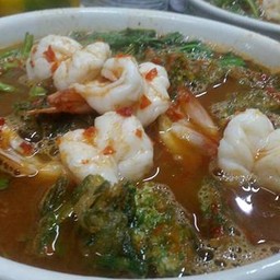 แกงส้มชะอมกุ้งรสจัดจ้าน