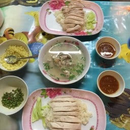 อนันท์ ข้าวมันไก่ตอน