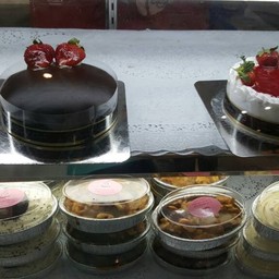 เค้กปอนด์ก็มีนะ