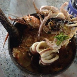 ก๋วยเตี๋ยวแอบแซ่บ