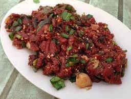 ก้อยแซ่บมากครบรส