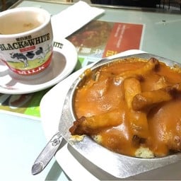 ข้าวอบหมูซอสมะเขือเทศ