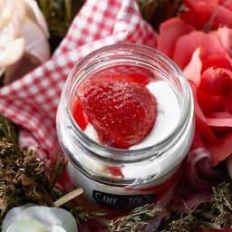 Strawberry Trifle 