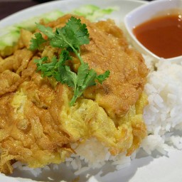 ข้าวไข่เจียวกุ้งสับ