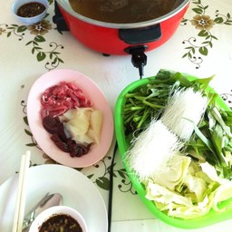 ร้านสมพรแจ่วฮ้อน