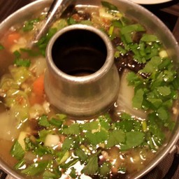 แกงจืดเต้าหู้สาหร่ายหมูสับ