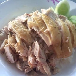 ร้านเจ๊นกข้าวมันไก่