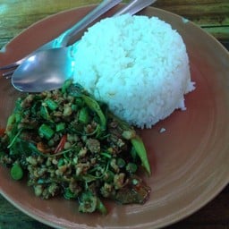 กะเพราหมู